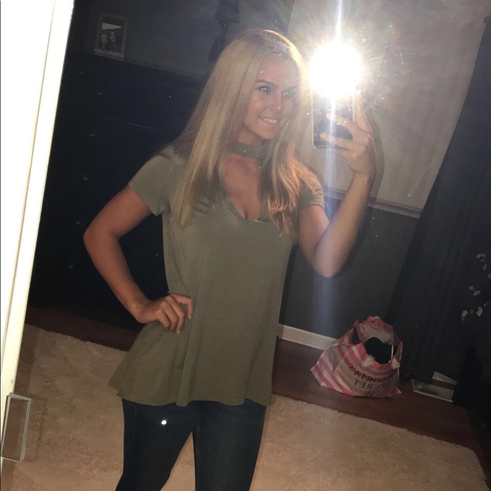 Green short sleeve